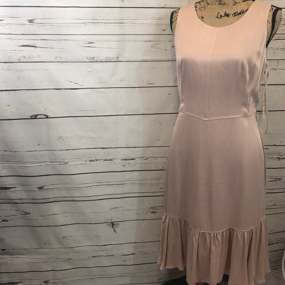 Chic Pink ruffle flare dress